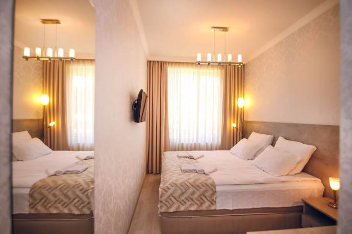 Imagen de la habitación del Hotel Kenari. Foto 10