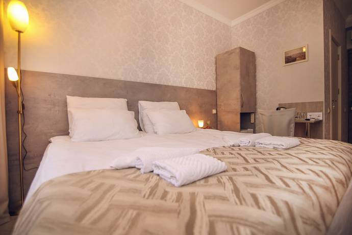 Imagen de la habitación del Hotel Kenari. Foto 12