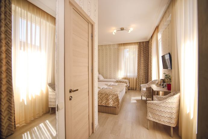 Imagen de la habitación del Hotel Kenari. Foto 17