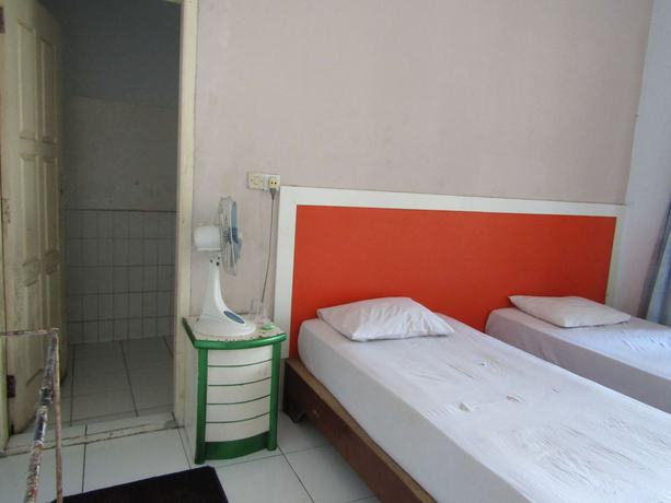 Imagen de la habitación del Hotel Kencana Jaya. Foto 2