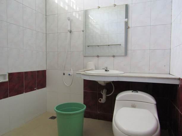 Imagen de la habitación del Hotel Kencana Jaya. Foto 3