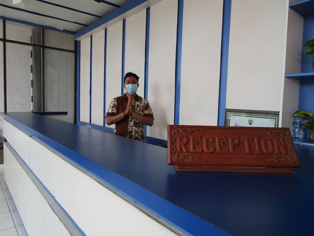 Imagen de los interiores del Hotel Kencana Jaya. Foto 19