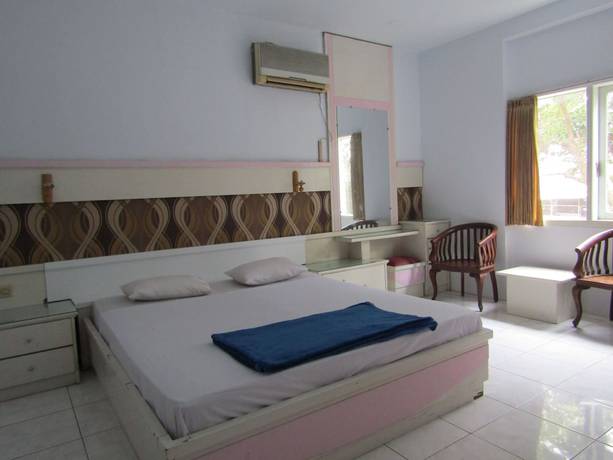 Imagen de la habitación del Hotel Kencana Jaya. Foto 6