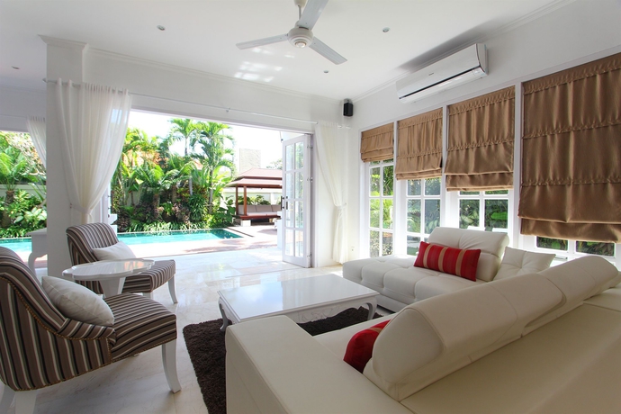 Imagen de los interiores del Hotel Kencana Villas Seminyak. Foto 11