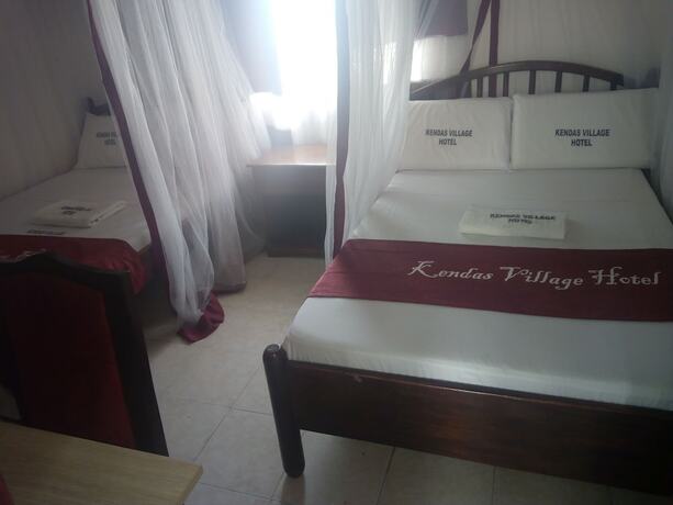 Imagen de la habitación del Hotel Kendas Village. Foto 13