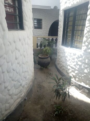 Imagen de la habitación del Hotel Kendas Village. Foto 14
