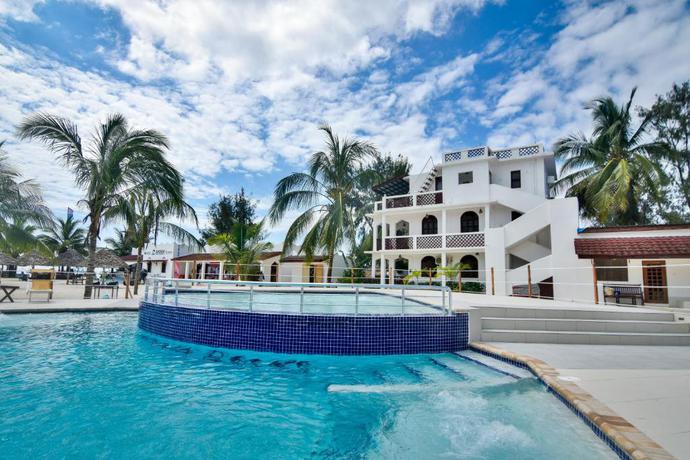 Imagen de la piscina del Hotel Kendwa Rocks Beach. Foto 24