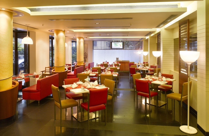 Imagen del bar/restaurante del Hotel Kenilworth , Kolkata. Foto 3