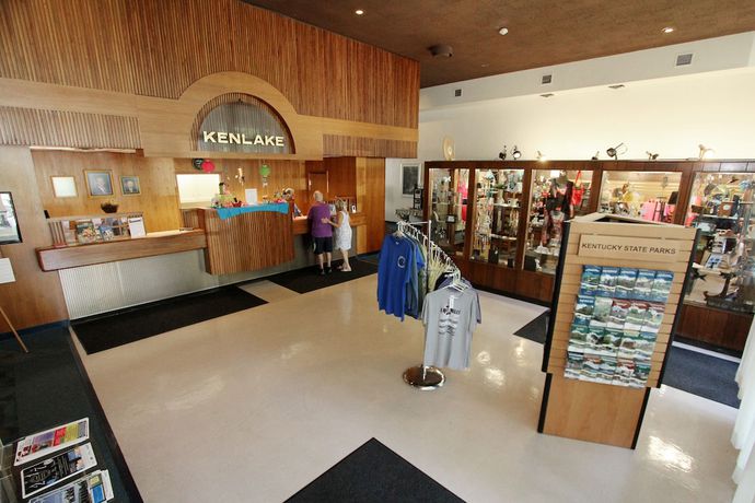 Imagen de los interiores del Hotel Kenlake State Resort Park. Foto 19