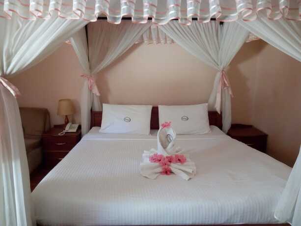 Imagen de la habitación del Hotel Kenmosa Resort. Foto 17