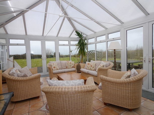 Imagen de los interiores del Hotel Kennacott Court. Foto 18