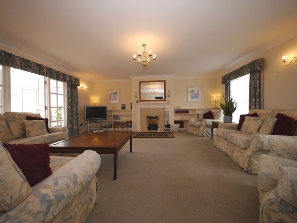 Imagen de la habitación del Hotel Kennacott Court. Foto 14