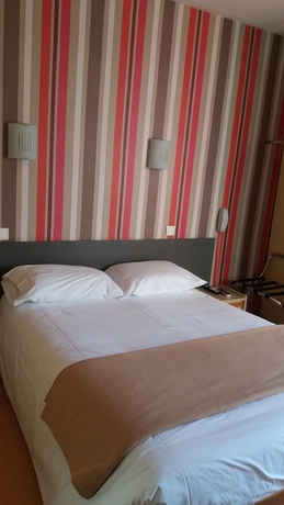 Imagen de la habitación del Hotel Kennedy, PERPIGNAN. Foto 19