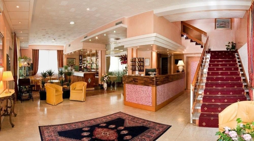 Imagen de los interiores del Hotel Kennedy, Rimini. Foto 8