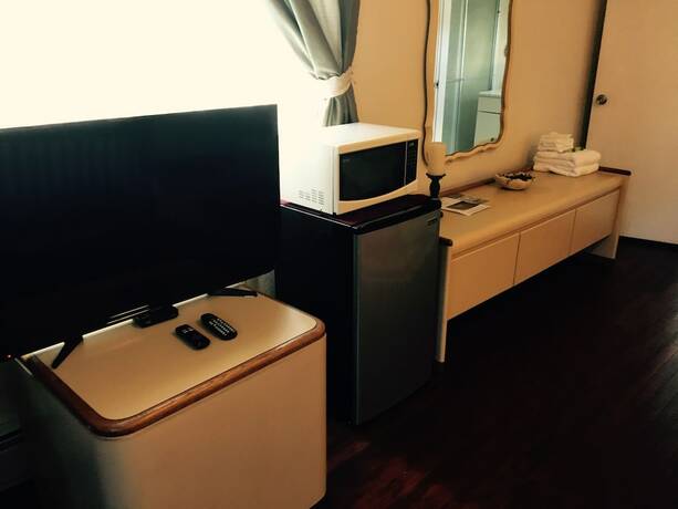 Imagen de la habitación del Hotel Kenoza Lake View Manor. Foto 17