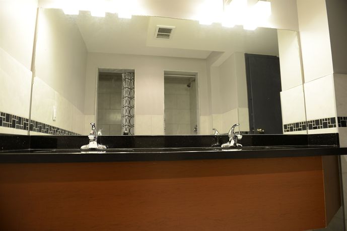 Imagen de la habitación del Hotel Kensington College Backpackers. Foto 10