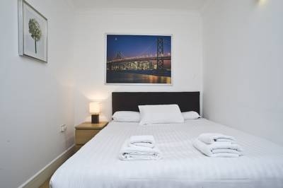Imagen de la habitación del Hotel Kensington Comfort. Foto 6
