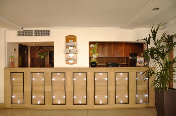 Imagen de los interiores del Hotel Kensington Court. Foto 12