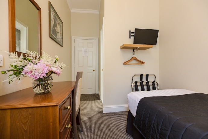 Imagen de la habitación del Hotel Kensington Gardens. Foto 9