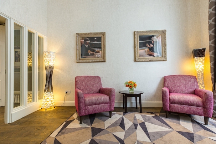 Imagen de los interiores del Hotel Kensington Gardens. Foto 17