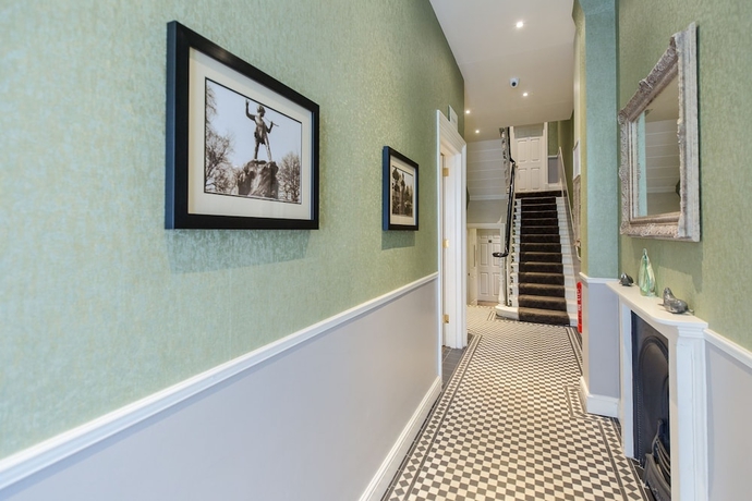 Imagen de los interiores del Hotel Kensington Gardens. Foto 19