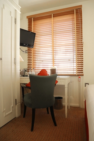 Imagen de la habitación del Hotel Kensington House. Foto 2