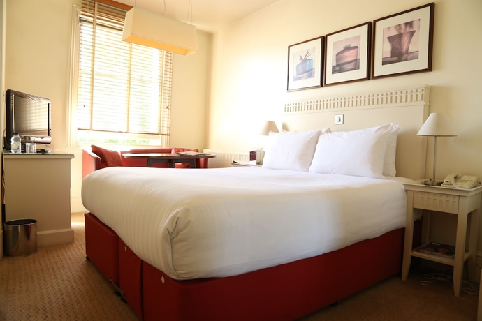 Imagen de la habitación del Hotel Kensington House. Foto 5