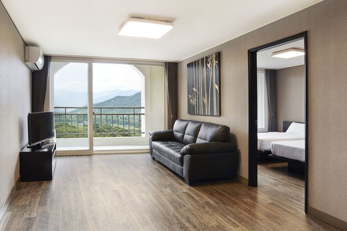 Imagen de la habitación del Hotel Kensington Resort Jirisan Hadong. Foto 5