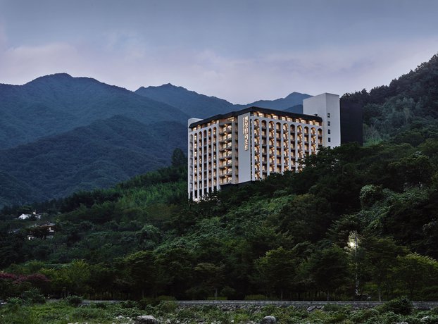 Imagen de la habitación del Hotel Kensington Resort Jirisan Hadong. Foto 6