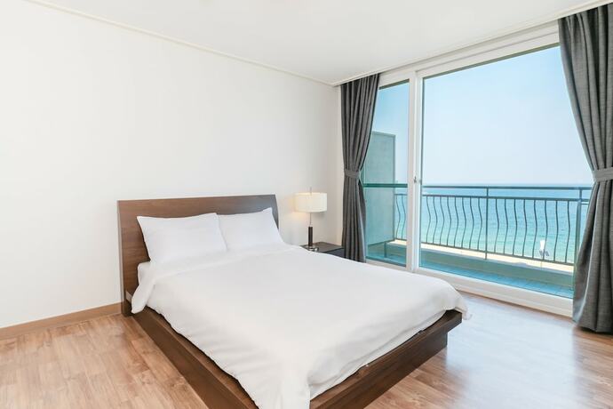 Imagen de la habitación del Hotel Kensington Resort Seorak Beach. Foto 25