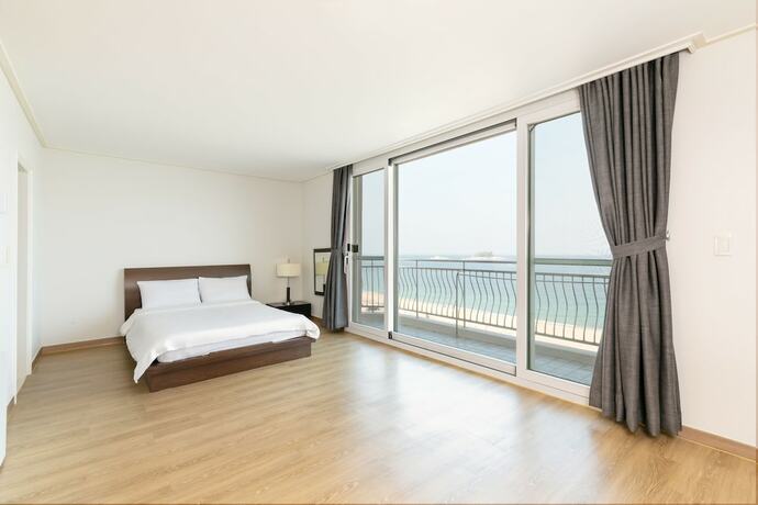 Imagen de la habitación del Hotel Kensington Resort Seorak Beach. Foto 35