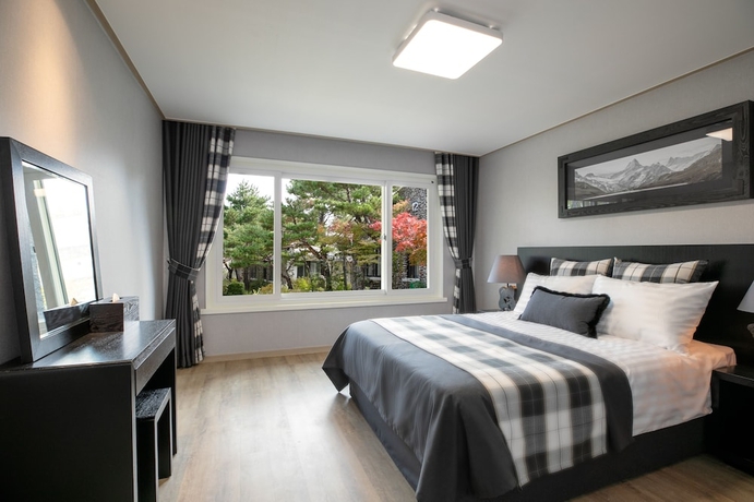 Imagen de los interiores del Hotel Kensington Resort Seorak Valley. Foto 19