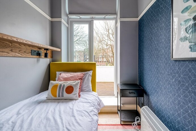 Imagen general del Hotel Kensington Rooms - Warwick Road. Foto 8