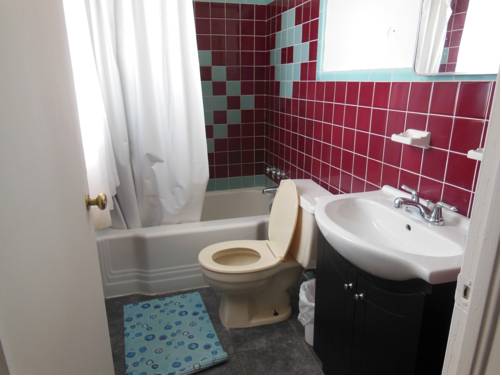 Imagen de la habitación del Hotel Kent Chatham. Foto 7