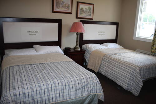 Imagen de la habitación del Hotel Kent Chatham. Foto 11