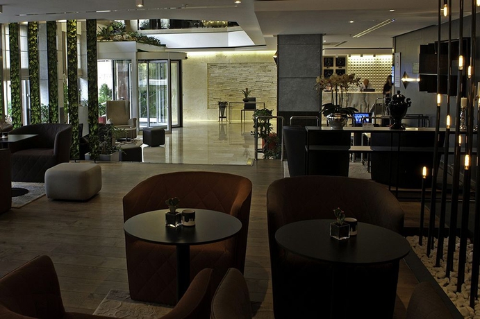 Imagen de los interiores del Hotel Kent Istanbul. Foto 11