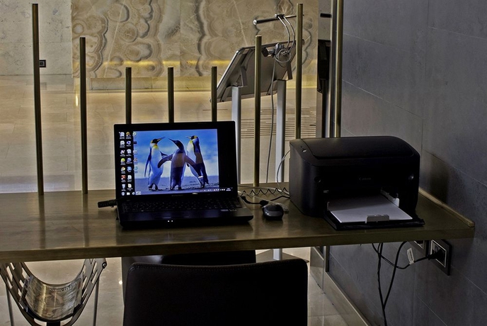 Imagen de los interiores del Hotel Kent Istanbul. Foto 12