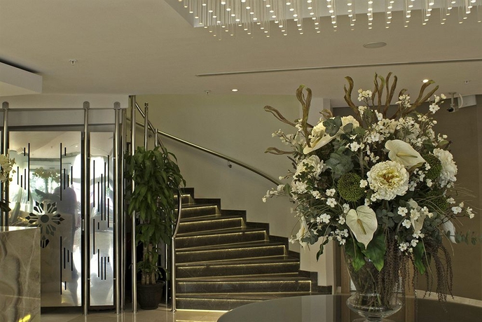 Imagen de los interiores del Hotel Kent Istanbul. Foto 13
