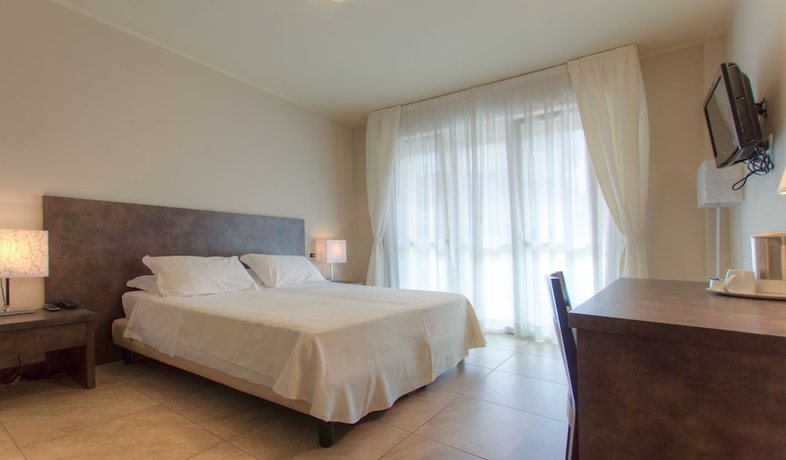 Imagen de la habitación del Hotel Kent, Ravenna. Foto 4