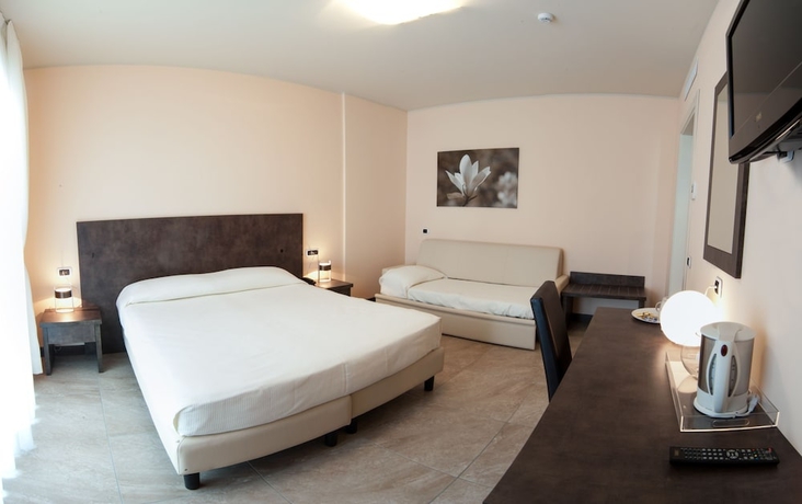 Imagen de la habitación del Hotel Kent, Ravenna. Foto 6
