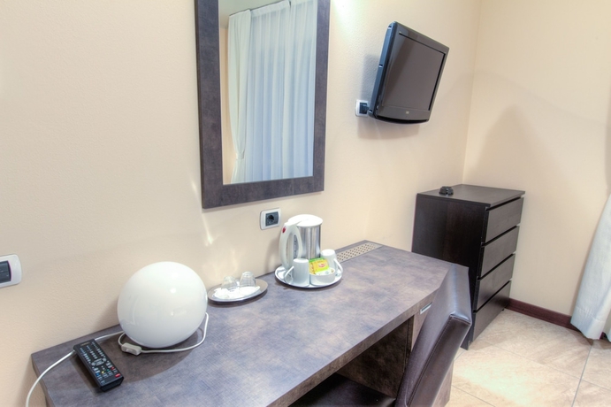 Imagen de la habitación del Hotel Kent, Ravenna. Foto 7