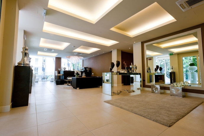 Imagen de los interiores del Hotel Kent, Ravenna. Foto 19