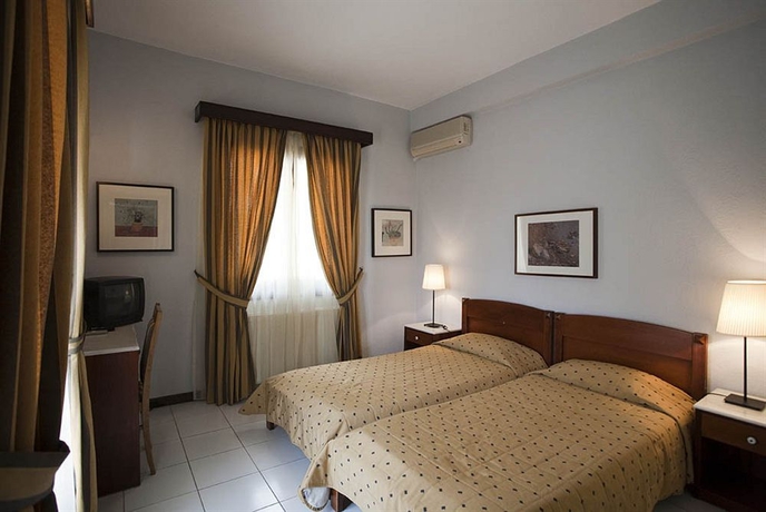 Imagen de la habitación del Hotel Kenta Beach. Foto 5