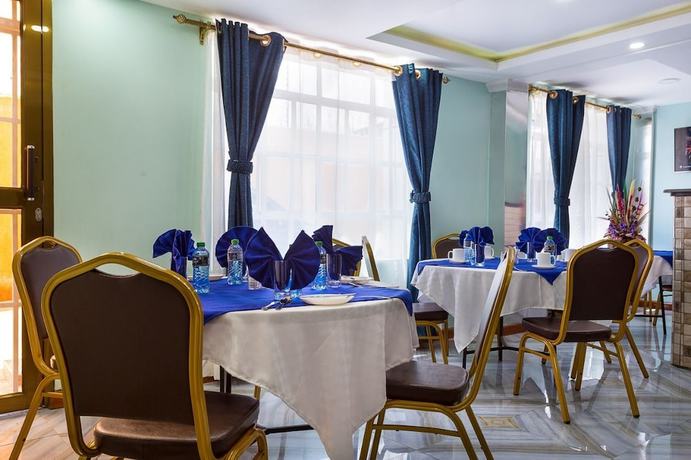 Imagen del bar/restaurante del Hotel Kentania. Foto 3