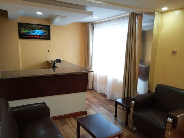 Imagen de los interiores del Hotel Kentania. Foto 20