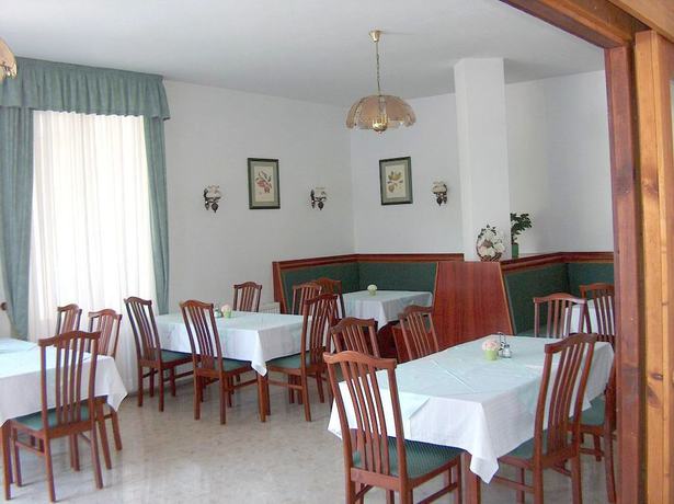 Imagen del bar/restaurante del Hotel Kentaur. Foto 5
