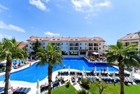 Imagen de la piscina del Hotel Kentia Apart. Foto 11