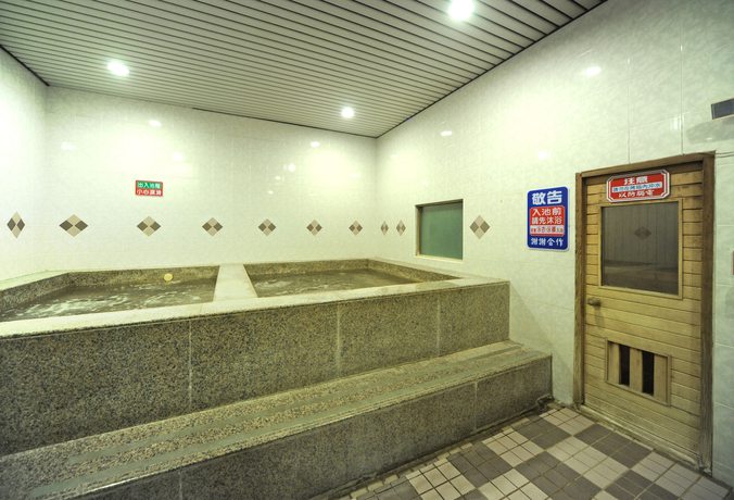 Imagen de la piscina del Hotel Kenting Holiday. Foto 20