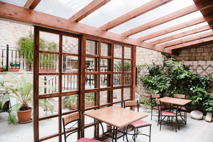 Imagen general del Hotel Kentrikon. Foto 2