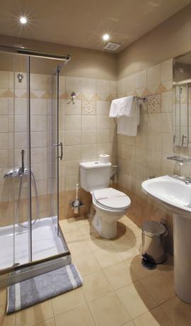 Imagen de la habitación del Hotel Kentrikon. Foto 17